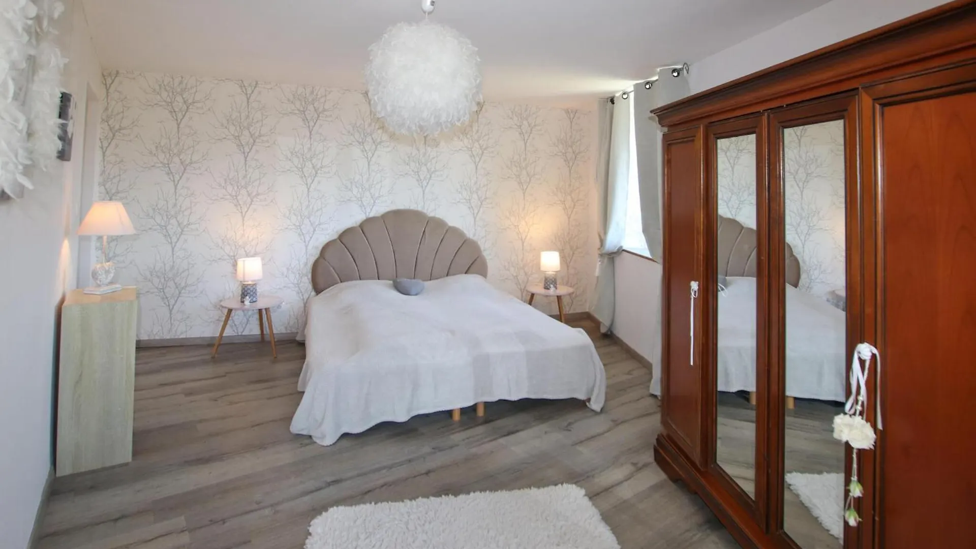 펜션 Demeure Romantique Le Pecher Pont-de-Labeaume